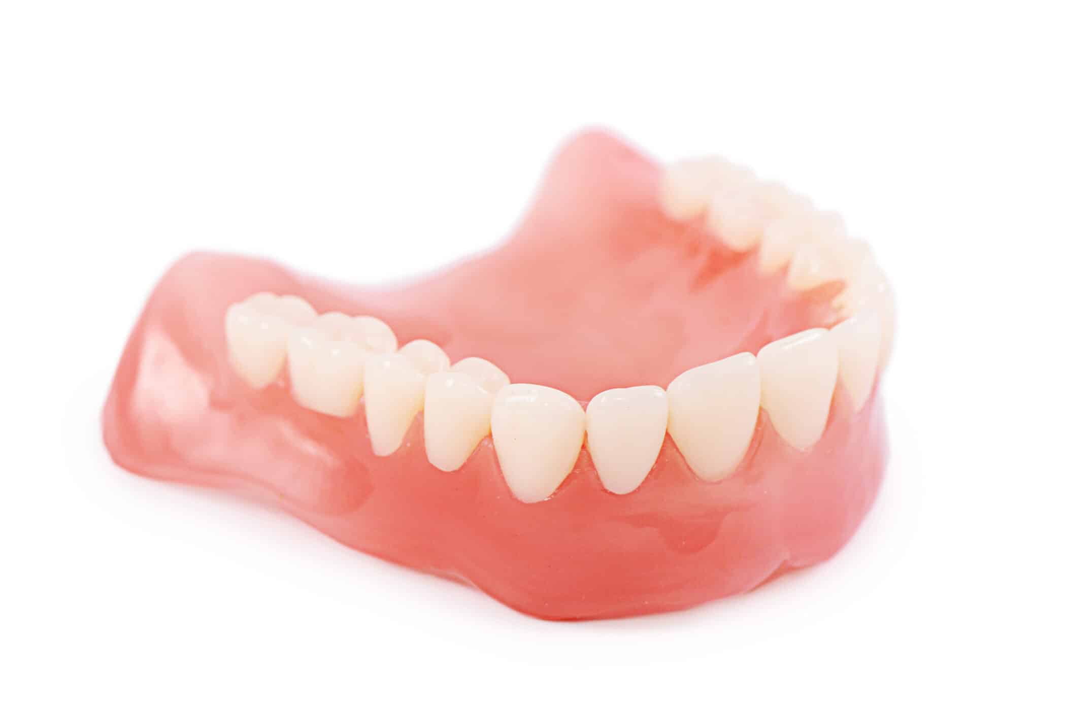 A set of false teeth